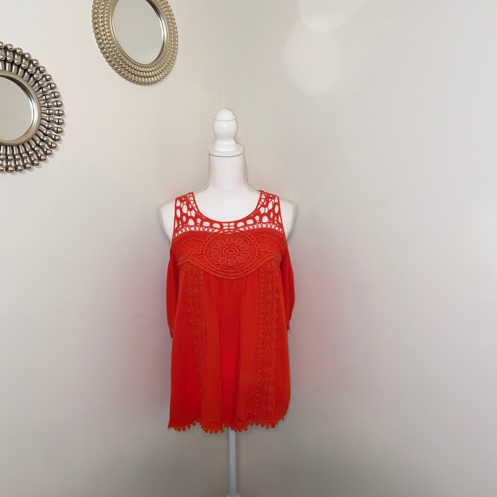 Taylor & Sage top